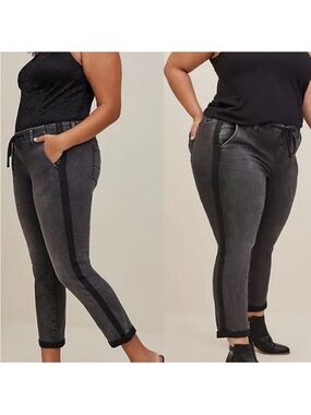 Torrid Washed Black Stretch Cropped Jeans